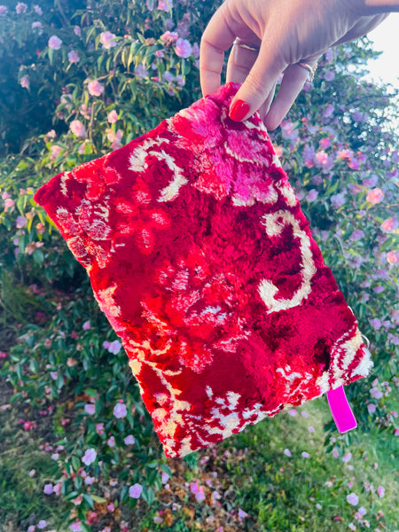 Italian velvet: Joyful