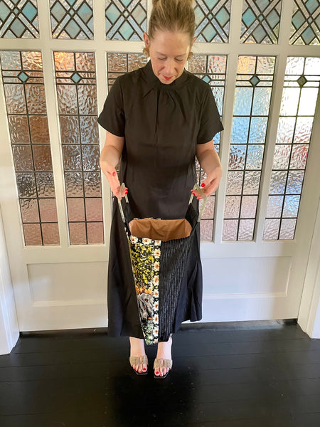 Glory luxe tote: Swanning around