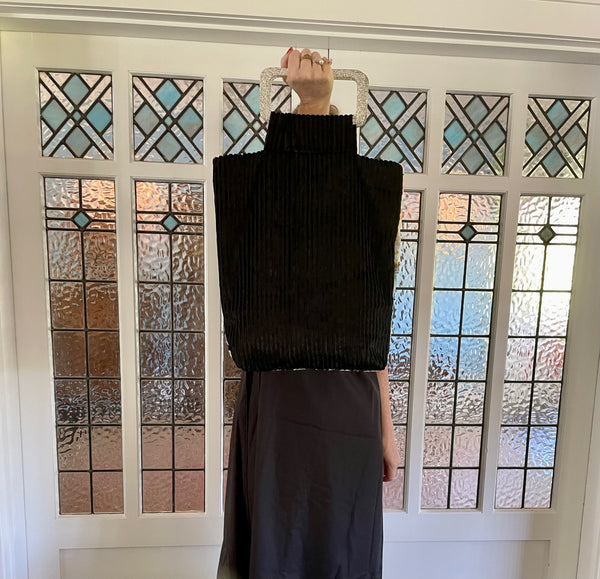 Glory luxe tote: Swanning around