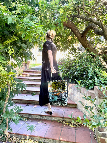 Glory luxe tote: Swanning around