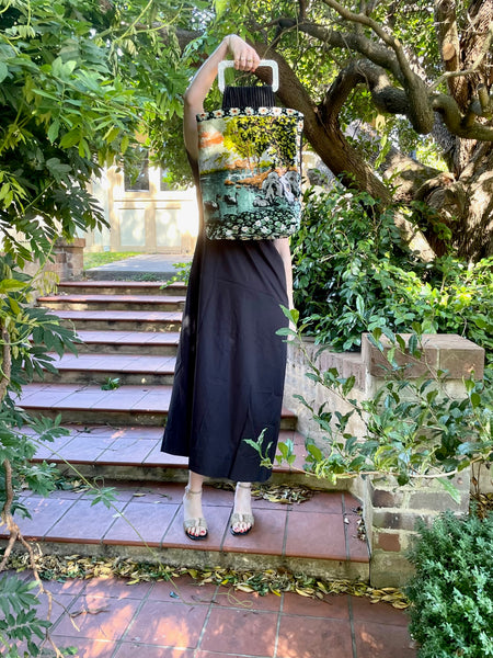 Glory luxe tote: Swanning around