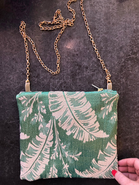 Palm leaf stunner