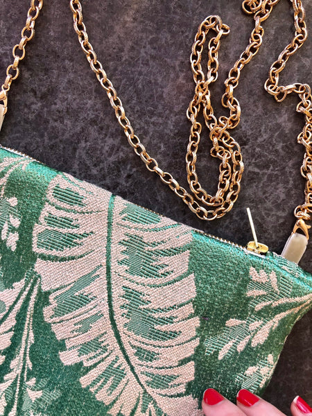 Palm leaf stunner