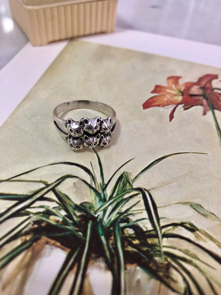 The cat's pajamas ring