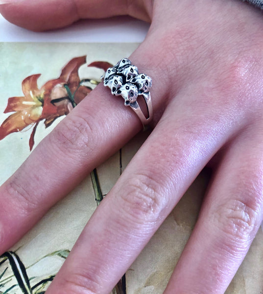 The cat's pajamas ring