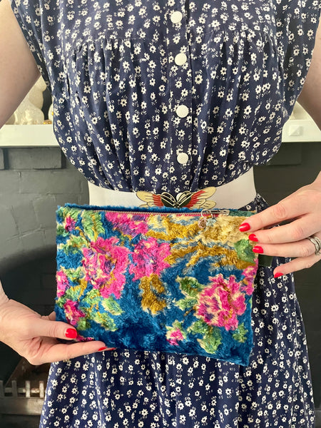 Italian velvet: Blue wonder