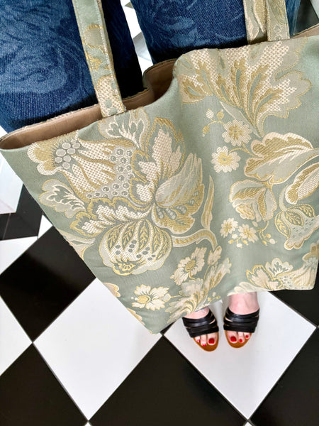 Jacquard joy tote